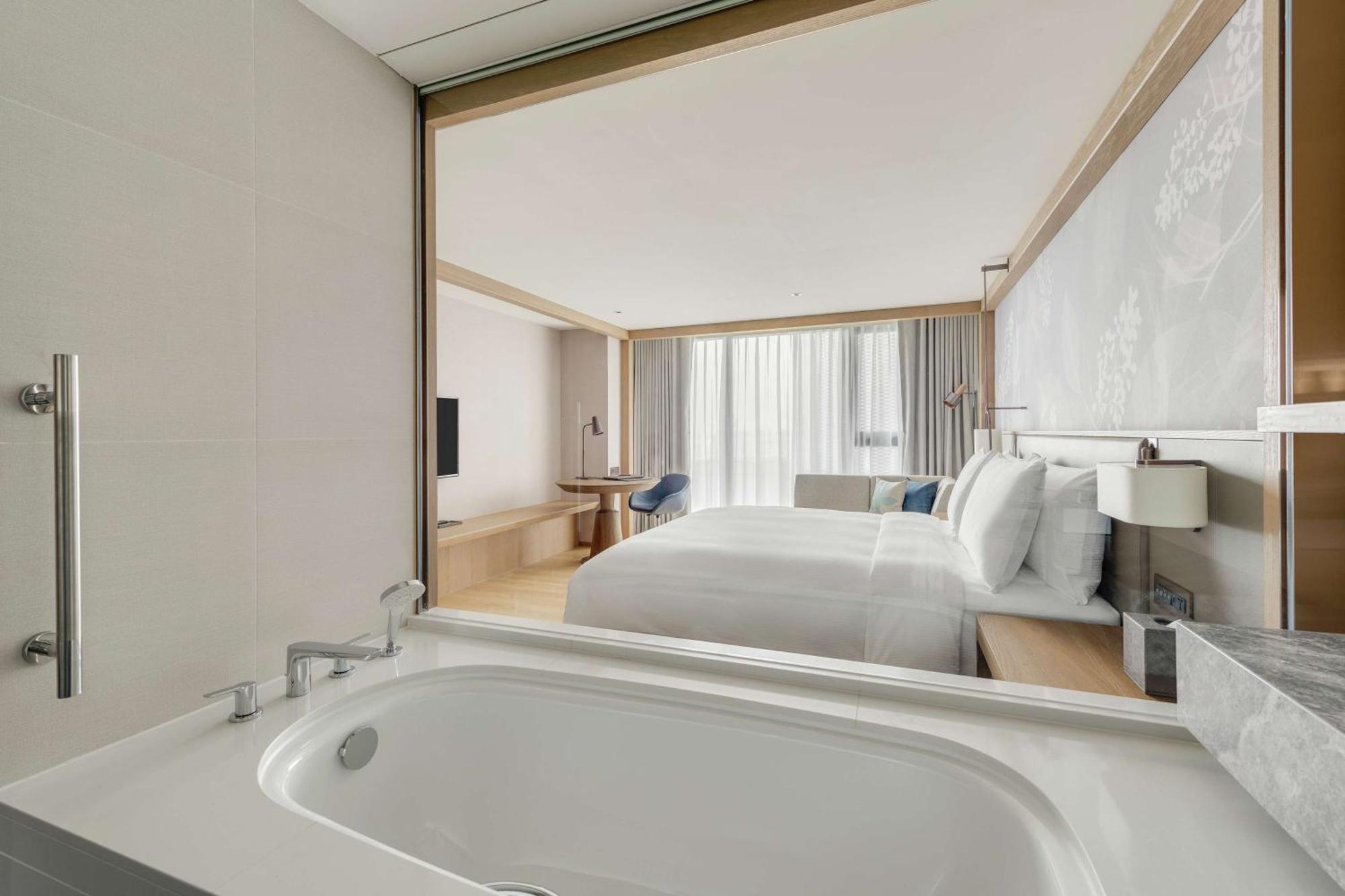 Doubletree By Hilton Taipei Zhongshan Dış mekan fotoğraf